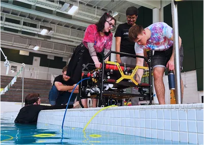 2023 Lancôme High School Robotics Club Outreach image 10
